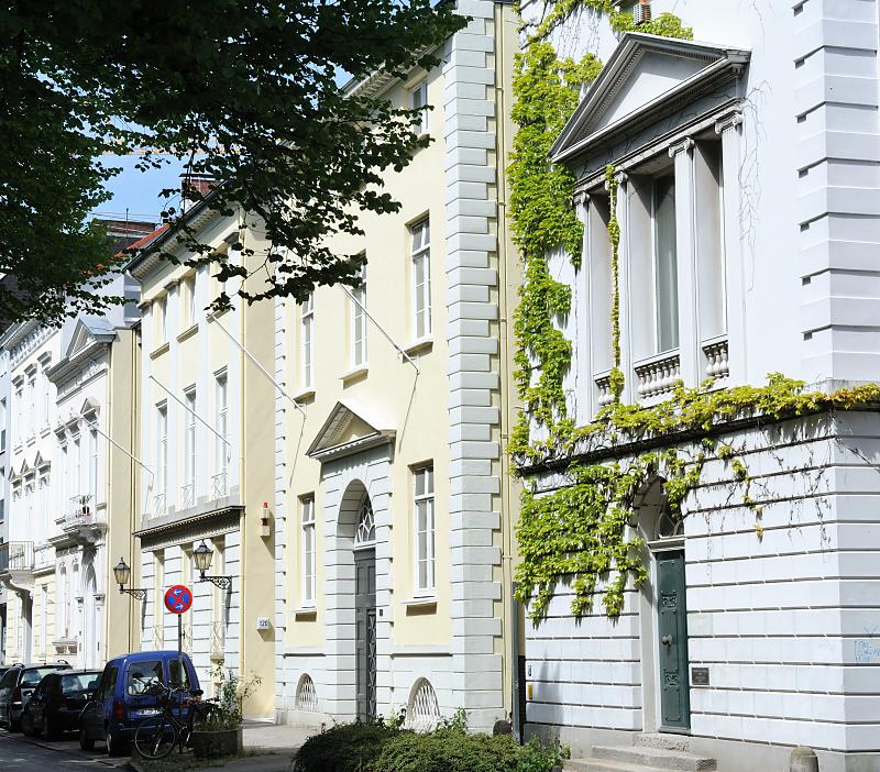 9988_3877 Klassizistische Hausfassaden in Hamburg Altona, Palmaille.  | Palmaille - Fotos historischer Architektur in Hamburg Altona.